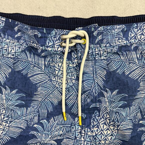 Tommy Bahama Swim Trunks Mens XXL 2XL Blue Pineapple Board Shorts Mesh Lined - Picture 10 of 15